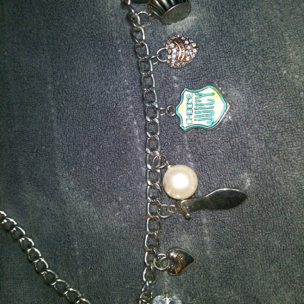 Juicy couture choker